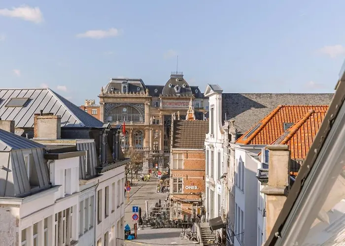 Huswell - Bright Apartment Overlooking The 3 Towers Of Ghent