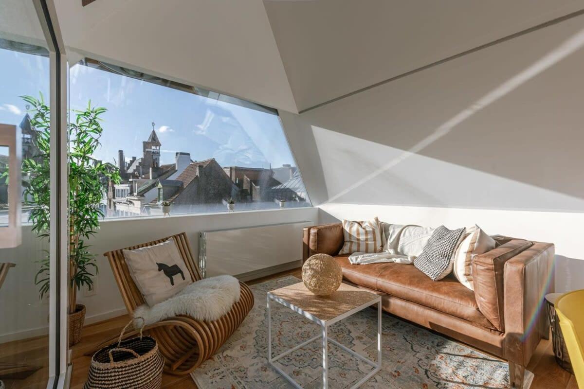 Huswell - Bright Overlooking The 3 Towers Of * Gent
